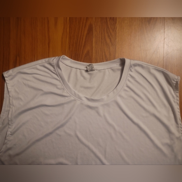 Alo Mens 3XL White Activewear Tank Top Muscle Tank EUC Lightweight Breathable - Picture 5 of 13